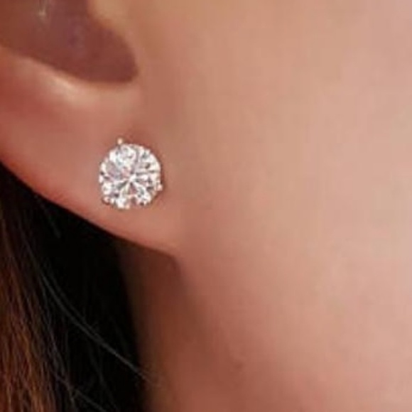 ZIRCONIA  SOLITAIRE GOLD DIAMOND EARRINGS - Picture 1 of 1